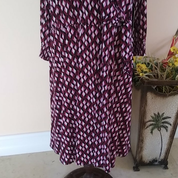 Ryan Wythe Dress. - Picture 12 of 12